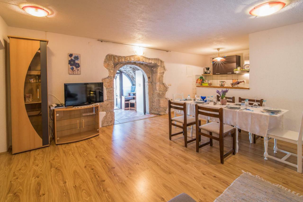 Apartmani Marija Malinska Dış mekan fotoğraf