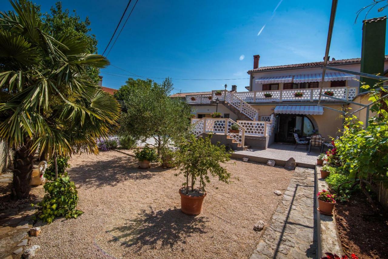 Apartmani Marija Malinska Dış mekan fotoğraf